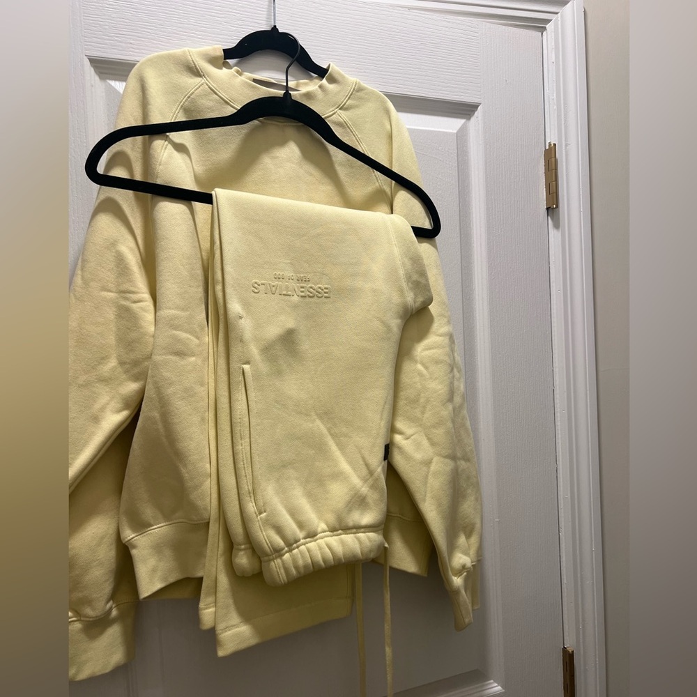 Men’s Essentials Fear of God sweat suit size xxs